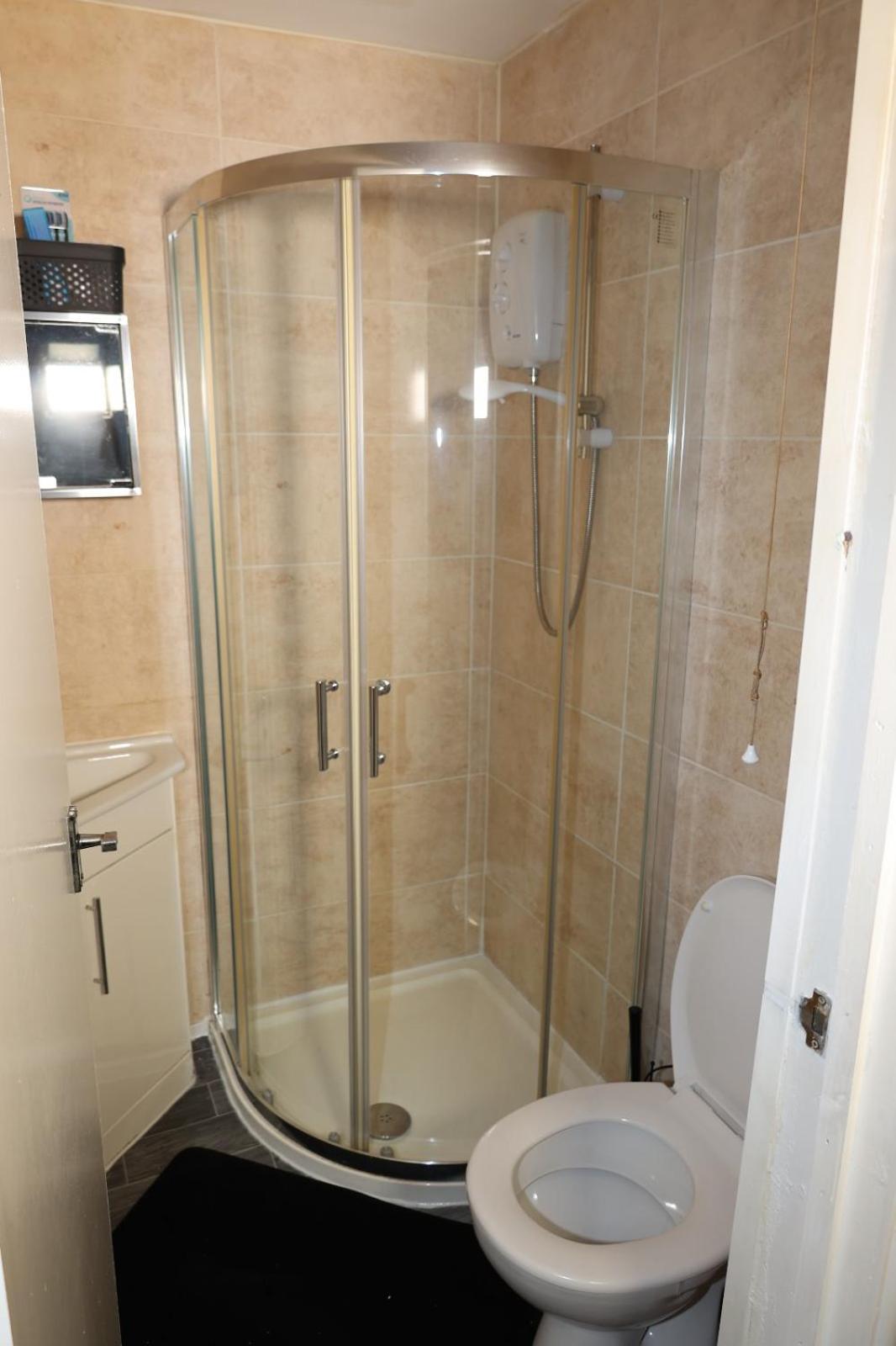 Lausory King Bed Living Your Luxe Home Away Nottingham Exterior foto