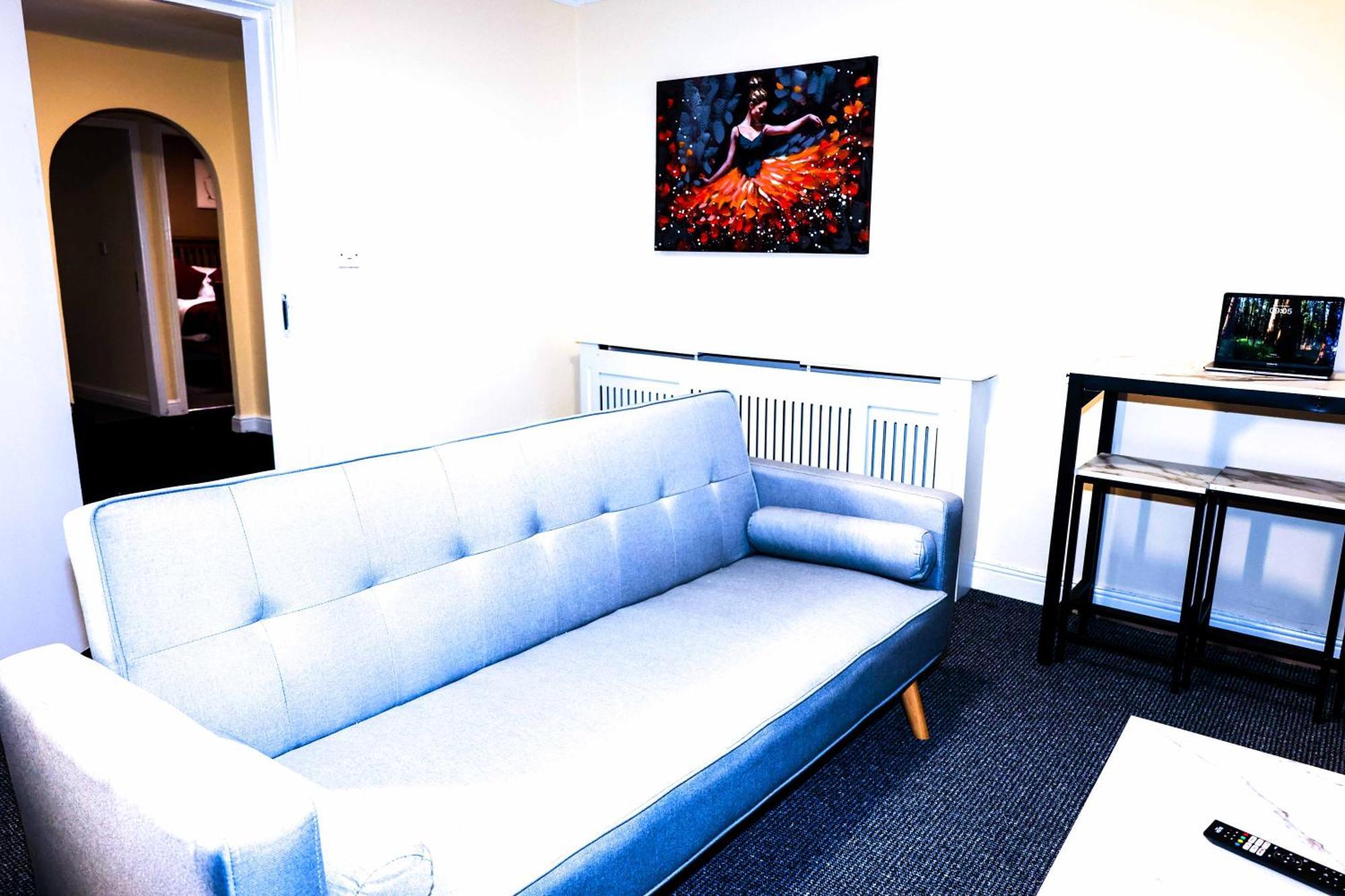 Lausory King Bed Living Your Luxe Home Away Nottingham Exterior foto